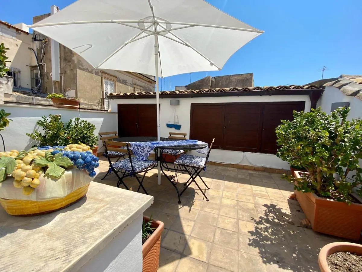 Residenza Eos Villa Syracuse Italy